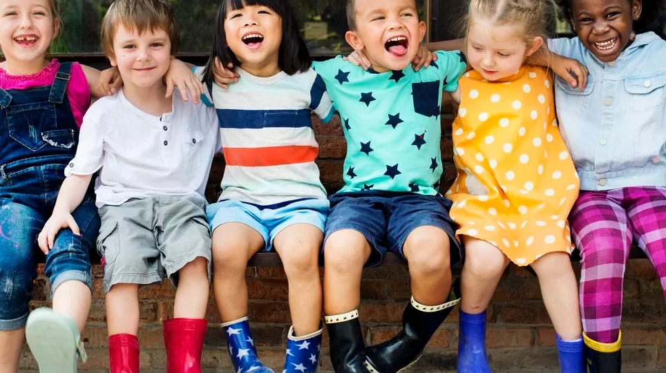 Group_of_kindergarten_